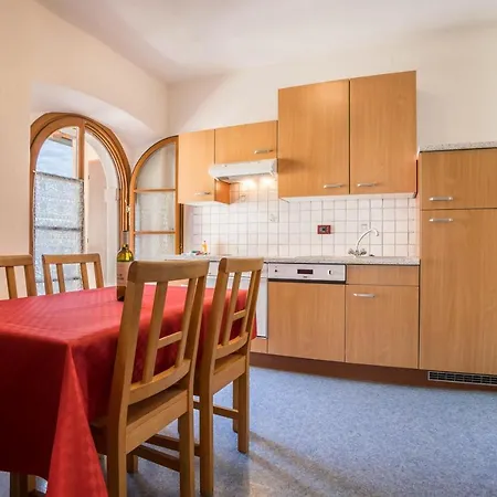 Lena App 3 With Balcony דירה טנו
